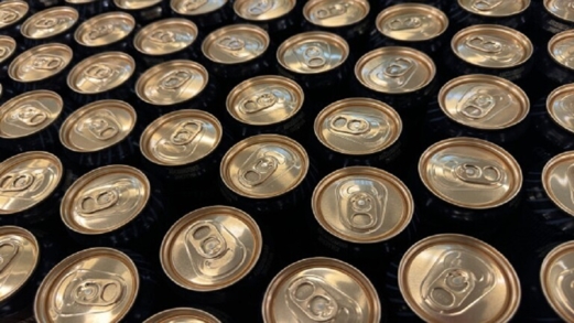 في الطقس الحار.. مشروبات تروي العطش وأخرى تسبب الظمأ في الطقس الحار.. مشروبات تروي العطش وأخرى تسبب الظمأ