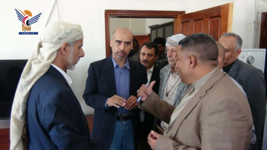 القائم بأعمال رئيس الوزراء يزور وزارة الكهرباء والمياه ويطلع على سير العمل ومستوى الأداء القائم بأعمال رئيس الوزراء يزور وزارة الكهرباء والمياه ويطلع على سير العمل ومستوى الأداء