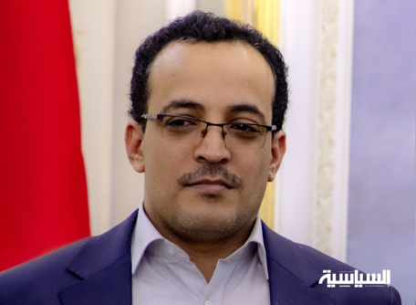 وزير المالية يعزي الرئيس المشاط في وفاة والدته