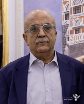 رئيس مجلس الوزراء يعزّي في وفاة عميد المخترعين اليمنيين محمد العفيفي