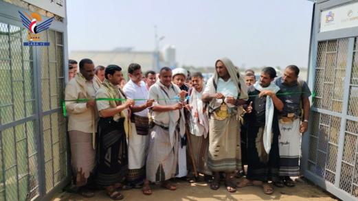 وزير الزراعة ومحافظ الحديدة يدشنان مشروع تشتيل 250 ألف شتلة سدر في المنيرة