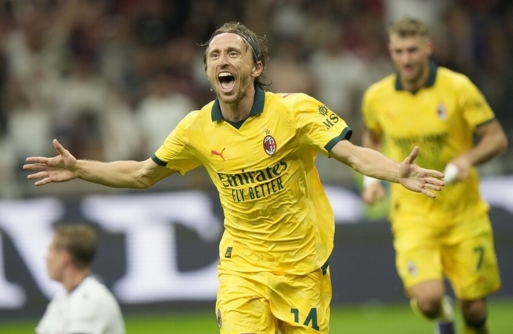 مودريتش يقود فريقه ميلان للفوز على بولونيا في الدوري الإيطالي مودريتش يقود فريقه ميلان للفوز على بولونيا في الدوري الإيطالي