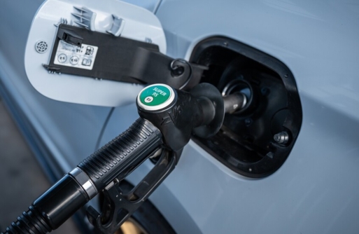 الصين تخفض أسعار الوقود لأول مرة منذ بدء العدوان على إيران