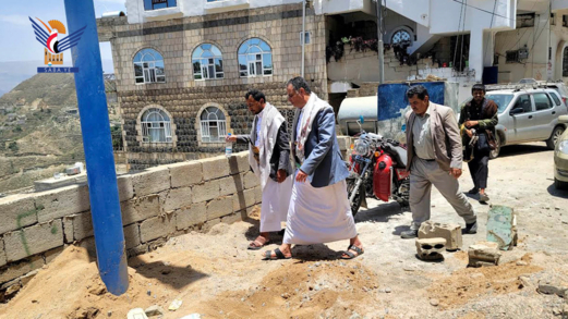 محافظ حجة يطلع على تنفيذ مشاريع الأعمال الطارئة لتلافي أضرار السيول
