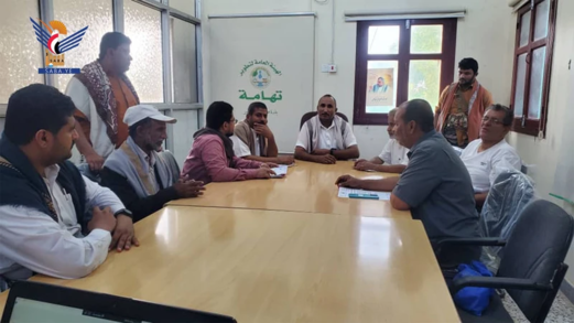 الحديدة تناقش تفعيل المدارس الزراعية وتسويق منتجات الجمعيات التعاونية 