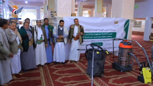 مكتب أوقاف وإرشاد صنعاء يدّشن حملة "أن طهرا بيتي" للعام 1447ﮪ
