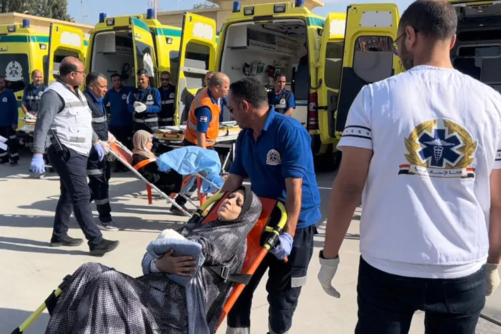 الهلال الأحمر الفلسطيني: أكثر من 18 ألف مريض وجريح في غزة بانتظار إجلاء طبي عاجل