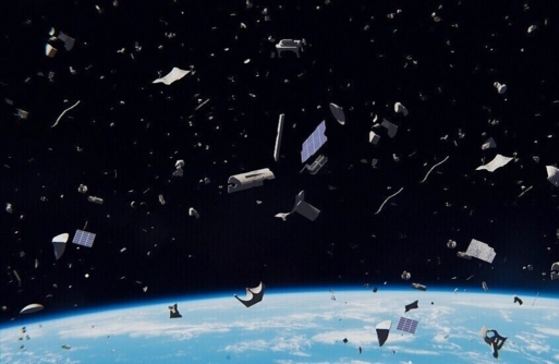 خبراء روس واميركان وصينيين يطلقون مبادرة لتنظيف الفضاء من النفايات خبراء روس واميركان وصينيين يطلقون مبادرة لتنظيف الفضاء من النفايات