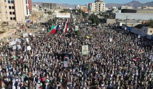 بعد أن أذاقوا أمريكا الذل.. لأهل اليمن فلتنحني الهامات