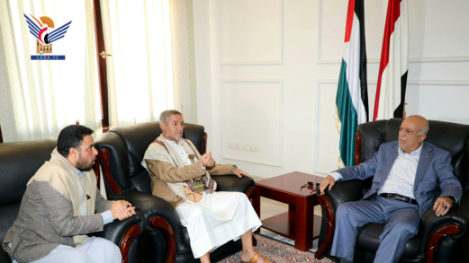 رئيس مجلس الوزراء يناقش مع وزير الشباب سير تنفيذ البرامج الشبابية والرياضية