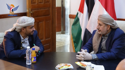 مناقشة سبل تعزيز التعاون بين وزارة النفط وهيئة الزكاة