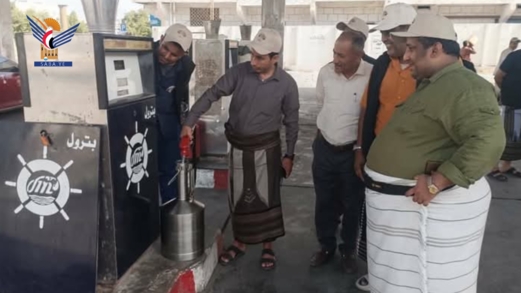 فرع شركة النفط بالحديدة يدشّن حملة لمعايرة عدادات ومضخات الوقود