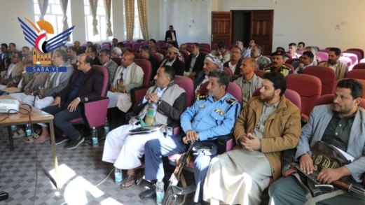 تنفيذي ذمار يناقش تقرير أداء مكتب الصحة والبيئة 