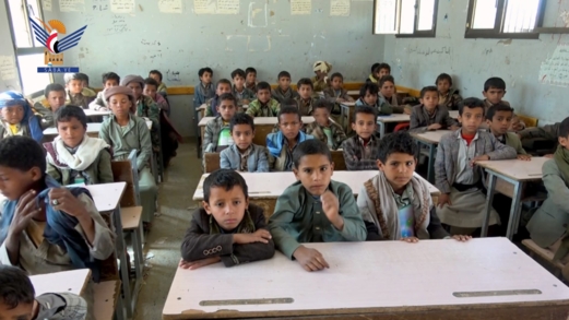 تفقد مبادرة مجتمعية وعدد من المدارس الصيفية في مديرية ريدة بعمران