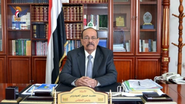 العيدروس يعزّي الأمين العام المساعد لرابطة مجالس الشيوخ والشورى محمد الطيب في وفاة والدته