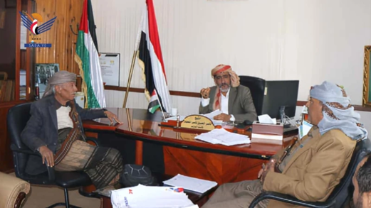 مناقشة أوضاع  محافظي حضرموت والمهرة