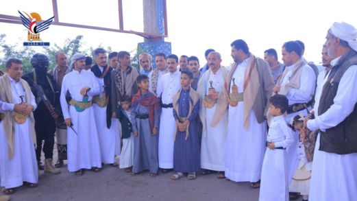 وكيل محافظة الحديدة يتفقد المرابطين بمديرية باجل بمناسبة عيد الفطر