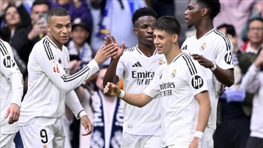 مبابي وغولر يقودان ريال مدريد لتخطي عقبة سوسيداد مبابي وغولر يقودان ريال مدريد لتخطي عقبة سوسيداد