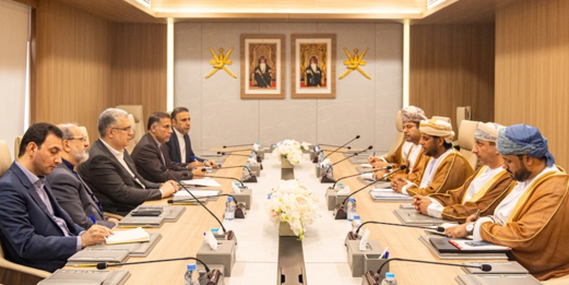 سلطنةُ عُمان وإيران تبحثان تعزيز التعاون الصّناعي والتّجاري