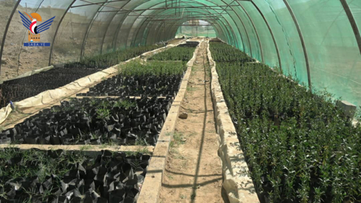  جمعية القطاع الشرقي التعاونية تدشن توزيع 10 آلاف شتلة لوزيات وفواكه 