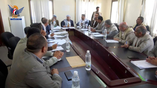 مناقشة أنشطة ومشاريع ومؤشرات أداء مؤسسة المياه بعمران