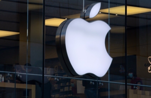 "آبل" تتجاوز حاجز 4 تريليونات دولار بقيمة سوقية مدعومة بقوة الطلب على آيفون