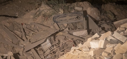 اليمن: عدوان أميركي-بريطاني على محافظتي صنعاء والجوف اليمن: عدوان أميركي-بريطاني على محافظتي صنعاء والجوف