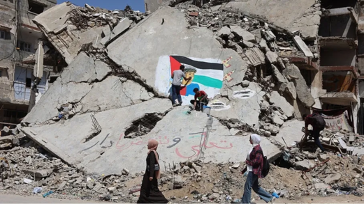 جدعون ليفي: "إسرائيل" لديها خطة لنشر الفوضى في غزة كبديل لحكم حماس