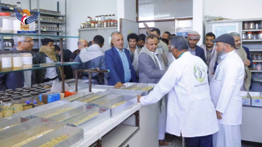 وزير الزراعة يطّلع على أنشطة هيئة البحوث والإرشاد الزراعي بذمار
