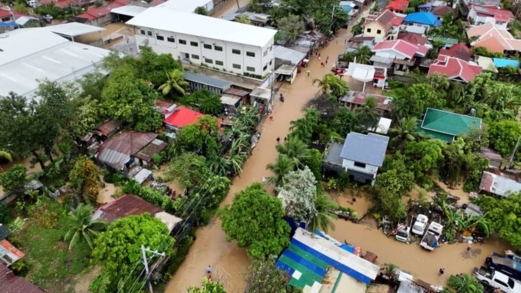 الدفاع المدني الفلبيني يعلن مصرع ثمانية أشخاص بسبب إعصار باسيانج    