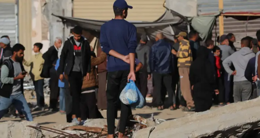 انعدام الطحين وتوقف عمل المخابز: غزة تشهد حرب تجويع حقيقية   انعدام الطحين وتوقف عمل المخابز: غزة تشهد حرب تجويع حقيقية