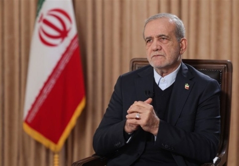 الرئيس بزشكيان للشعب الأمريكي: إيران صامدة أمام العدوان ومتمسكة بحق الدفاع عن نفسها