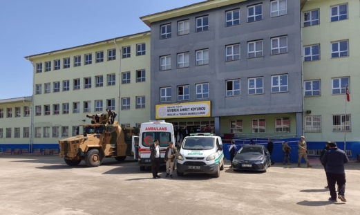 مصرع تسعة وإصابة 13 في إطلاق نار بمدرسة بجنوب شرق تركيا