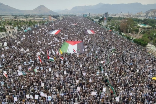 مسيرات اليمن المليونية : ندعو شعوب الأمة إلى تقديم الدعم للمقاومة الفلسطينية واللبنانية مسيرات اليمن المليونية : ندعو شعوب الأمة إلى تقديم الدعم للمقاومة الفلسطينية واللبنانية