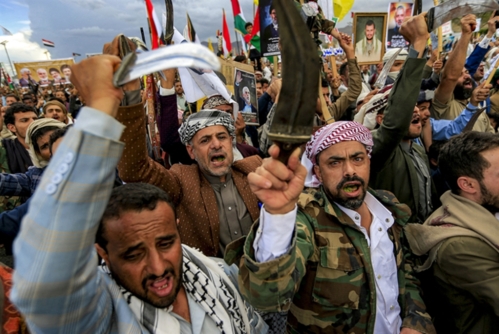فيتو أمريكي على «خارطة الطريق» | صنعاء - الرياض: مفاوضات في مسقط فيتو أمريكي على «خارطة الطريق» | صنعاء - الرياض: مفاوضات في مسقط