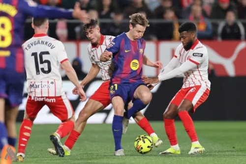 برشلونة يخسر أمام جيرونا ويهدي صدارة الليجا لريال مدريد