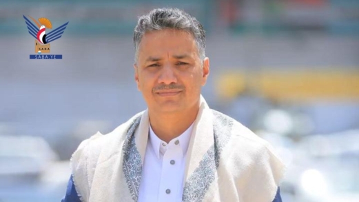 القائم بأعمال الخطوط الجوية اليمنية يعزّي الرئيس المشاط في وفاة والدته