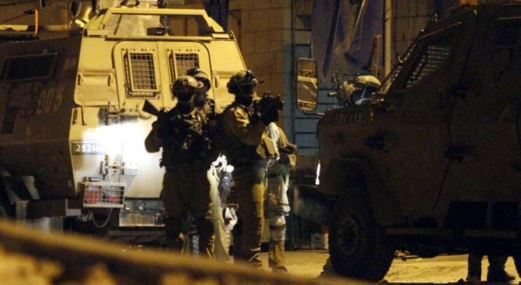 العدو الاسرائيلي يعتقل نحو 100 فلسطيني في حملة اقتحامات واسعة بالضفة الغربية