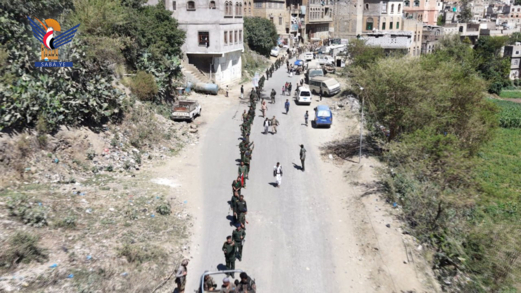 مسير راجل ووقفة للشرطة المجتمعية ومنتسبي إدارة أمن السدة في إب