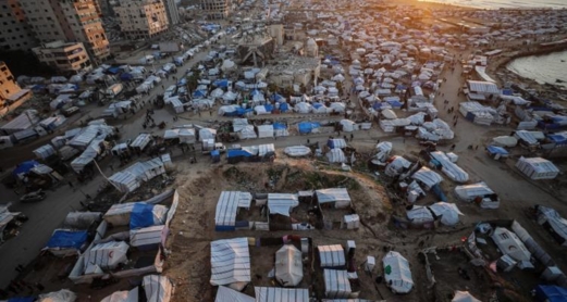 حقوقي: منع المنظمات الإنسانية عن غزة جريمة حرب تتطلب تحركاً دولياً عاجلاً