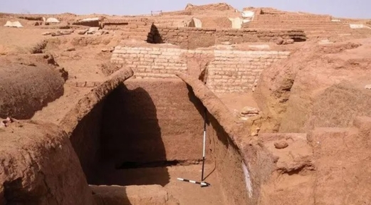 اكتشاف مقابر أثرية جديدة في مصر من العصرين اليوناني والروماني