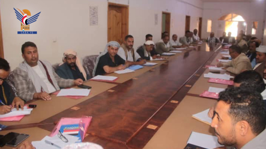 مناقشة مستوى أداء عدد من المكاتب الخدمية في الضالع