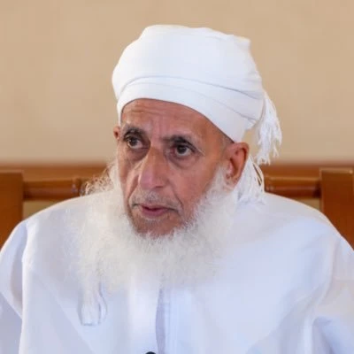 مفتي عُمان يستنكر غدر الكيان الصهيوني واستمرار عدوانه ويدعو لنصرة غزة