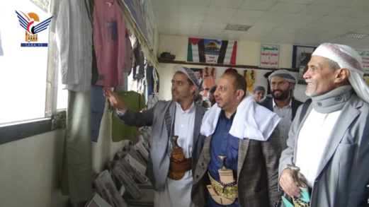 تدّشين توزيع كسوة العيد على المستحقين في مديرية الثورة بأمانة العاصمة