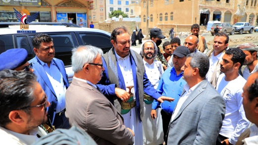 الدكتور بن حبتور يزور قطاع النظافة بأمانة العاصمة ويتفقد سير تنفيذ مشروعين خدميين