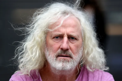 والاس: "الولايات المتحدة وإسرائيل" ترتكبان جرائم حرب في إيران والاتحاد الأوروبي يدعمهما