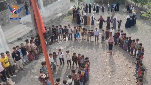 تعز.. وقفات طلابية في عدد من المدارس تضامناً مع غزة