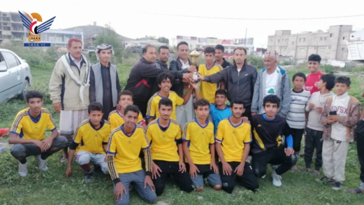 فريق الانصار يحرز كأس العيد 11 لثورة 21 سبتمبر لكرة القدم بمدينة البيضاء فريق الانصار يحرز كأس العيد 11 لثورة 21 سبتمبر لكرة القدم بمدينة البيضاء