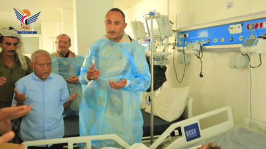 محافظ الحديدة يتفقد سير العمل في المستشفى الريفي بمديرية الضحي