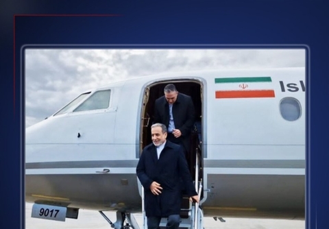 عراقجي يعود إلى إسلام آباد قادماً من مسقط